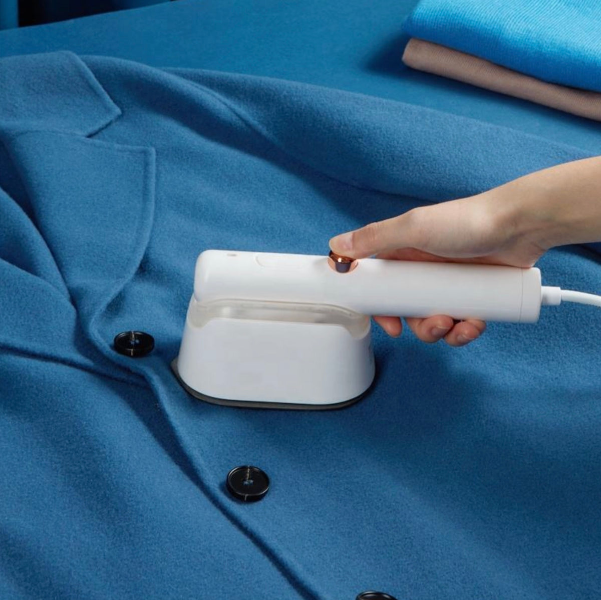 Mini 1000W Portable Garment Steamer & Travel Iron